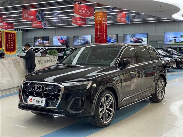 µQ7 2024 45 TFSI quattro S line˶