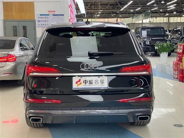 µQ7 2024 45 TFSI quattro S line˶