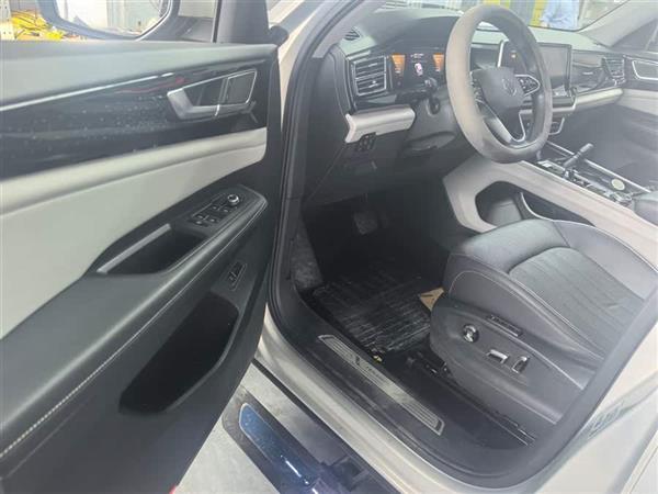 ; 2021 380TSI 