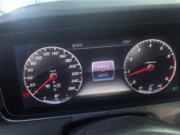 E 2017 E 300 L ˶