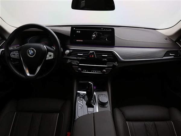 5ϵ 2021 530Li  װ
