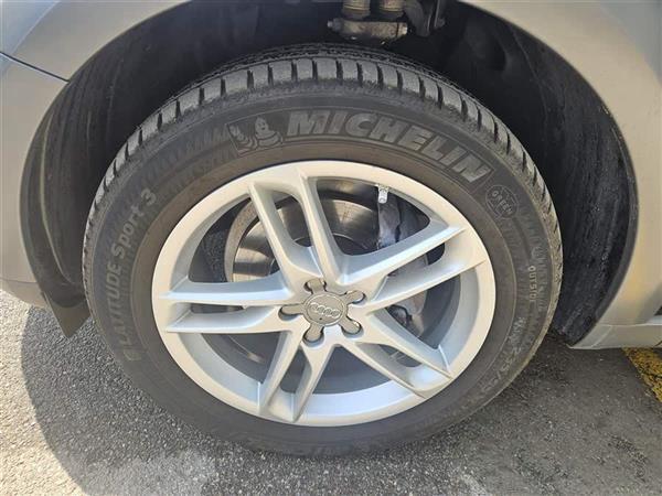 µQ5 2018 ذ 40 TFSI 