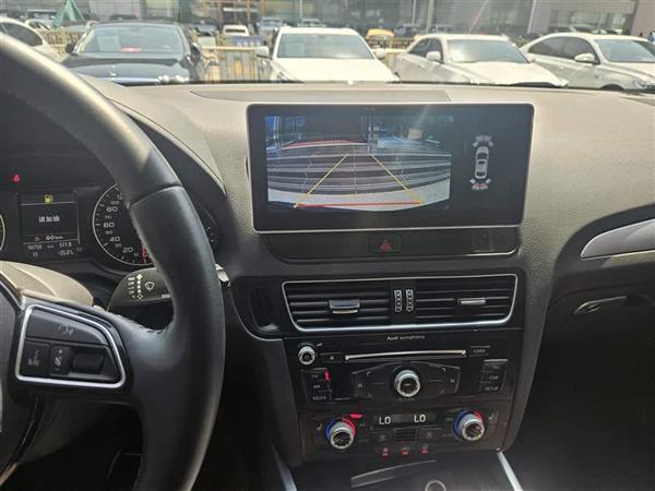 µQ5 2018 ذ 40 TFSI 