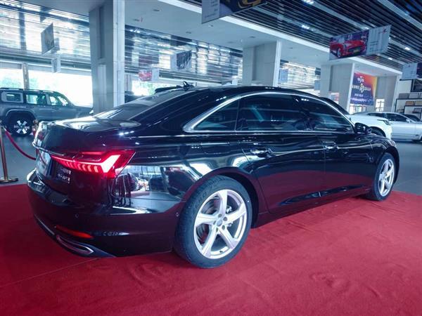 µA6L 2021 45 TFSI quattro ѡ