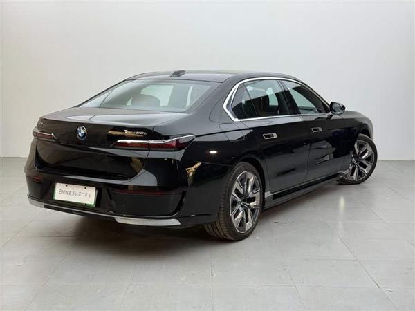 i7 2023 xDrive60L װ