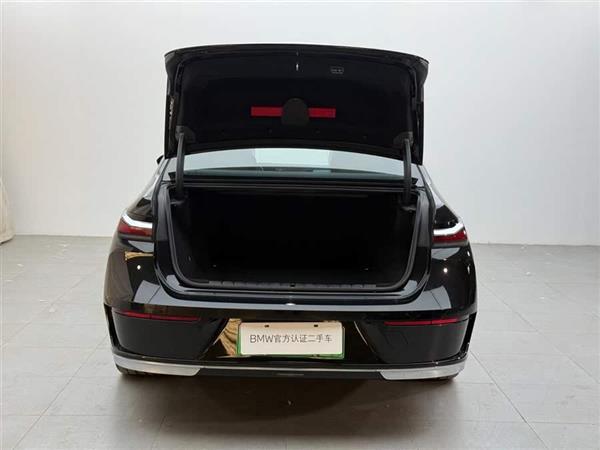 i7 2023 xDrive60L װ