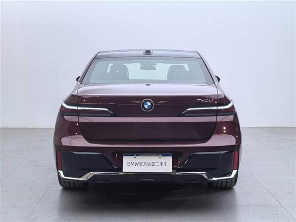 7ϵ 2023 740Li  M˶װ