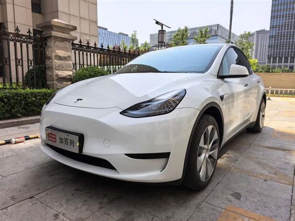 Model Y 2022 