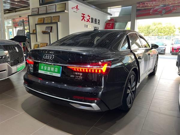 µA6L 2024 45 TFSI quattro ѡ