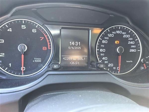 µQ5 2018 ذ 40 TFSI ȡ