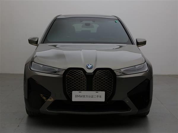 iX 2022 M60