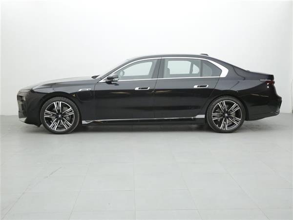 i7 2023 xDrive60L M˶װ