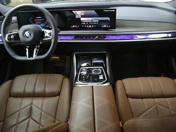 i7 2023 xDrive60L M˶װ