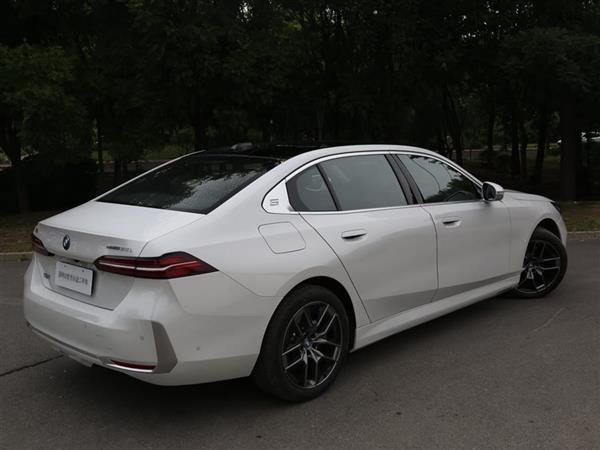 i5 2024 eDrive 35L  װ
