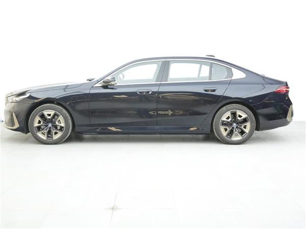 i5 2024 eDrive 35L  װ