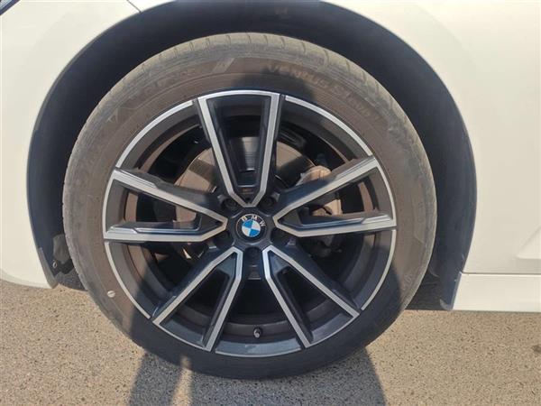 3ϵ 2021 Ŀ 320Li M˶װ
