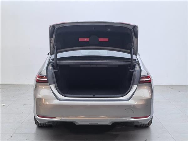 i5 2024 eDrive 35L  װ