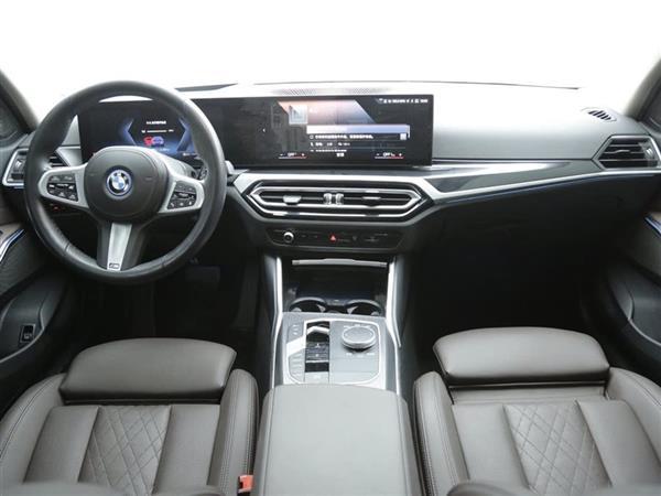 i3 2022 eDrive 35 L