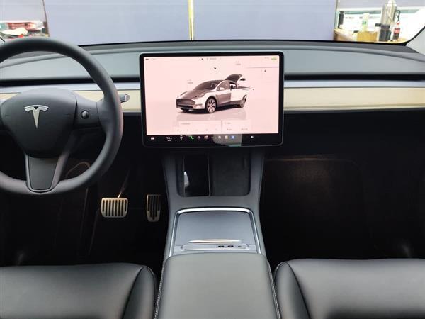 Model Y 2022 Ŀ 