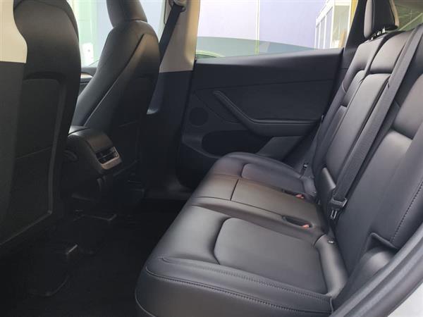 Model Y 2022 Ŀ 