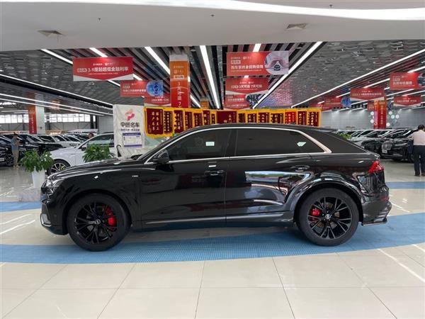 µQ8 2022 55 TFSI 