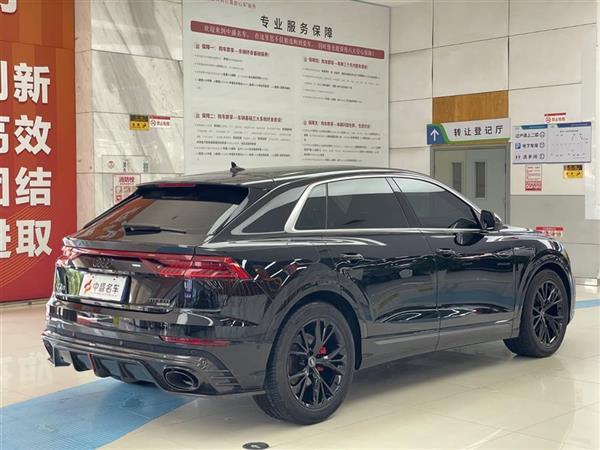 µQ8 2022 55 TFSI 