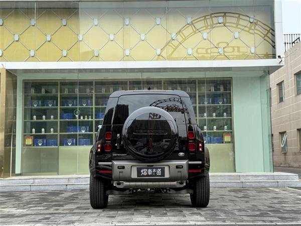 ·ʿ 2025 90 3.0T P400 X-Dynamic HSE