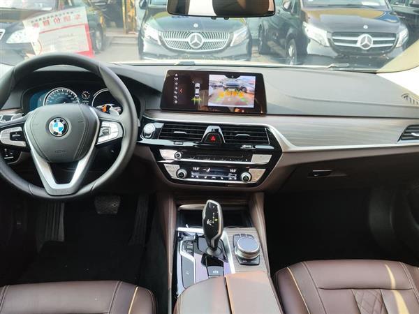 5ϵ 2018 Ŀ  530Li xDrive װ