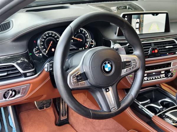 7ϵ 2018 M760Li xDrive
