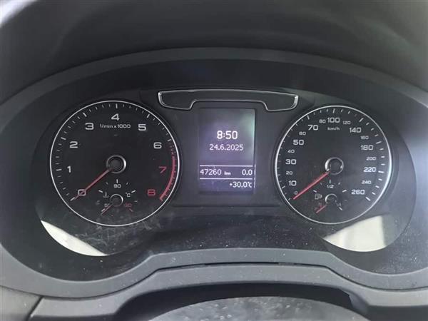 µQ3 2017 30 TFSI ʱ