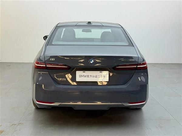 i5 2024 eDrive 35L  װ