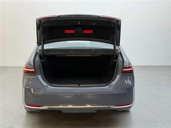 i5 2024 eDrive 35L  װ