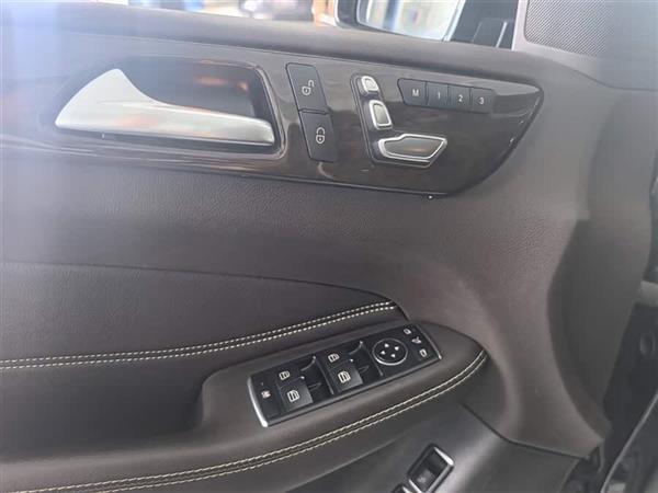 GLS 2018 Ŀ GLS 400 4MATIC