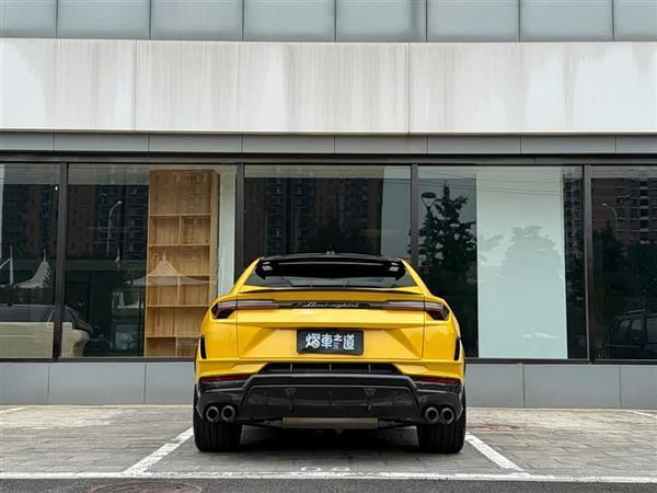 Urus 2022 4.0T V8 Performante