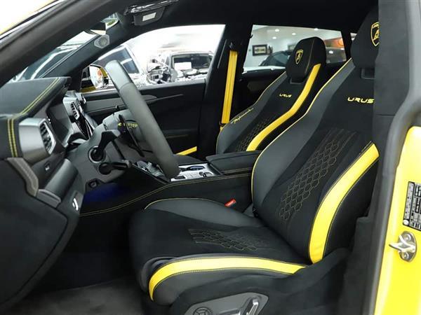 Urus 2022 4.0T V8 Performante