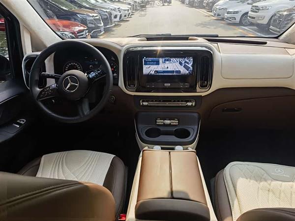  2024 2.0T Ӣ 7