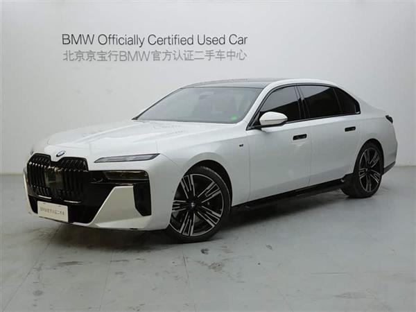 7ϵ 2023 740Li  M˶װ