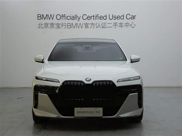 7ϵ 2023 740Li  M˶װ