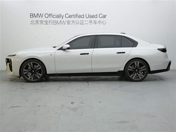 7ϵ 2023 740Li  M˶װ