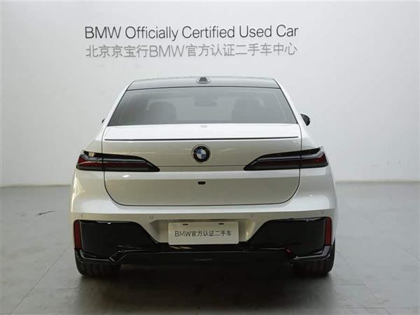 7ϵ 2023 740Li  M˶װ