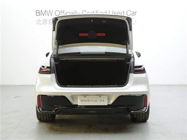 7ϵ 2023 740Li  M˶װ