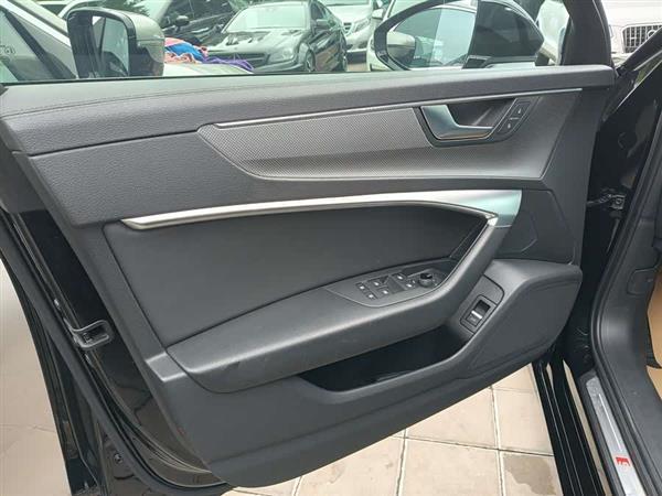 µA6L 2021 45 TFSI quattro ѡ