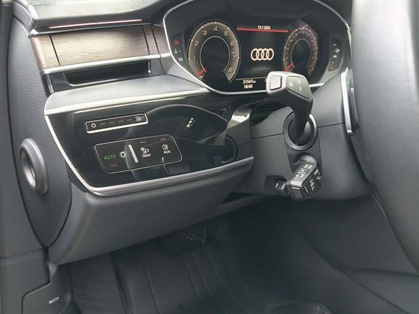 µA8 2023 A8L 55 TFSI quattro 콢