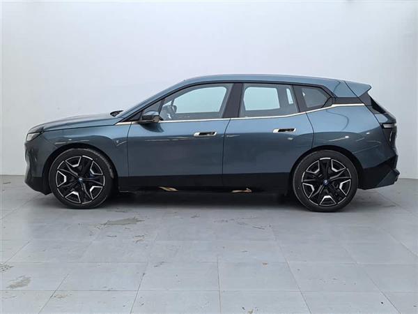 iX 2022 xDrive50