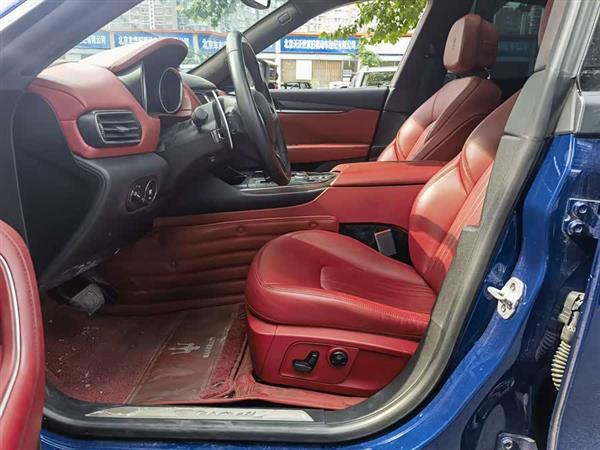 Levante 2018 3.0T ׼