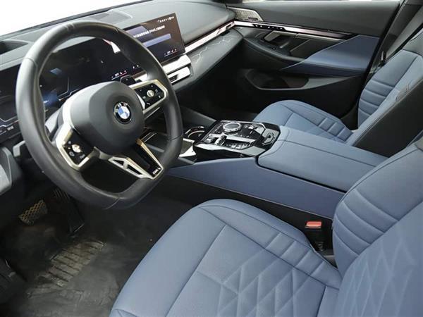 5ϵ 2024 530Li  M˶װ