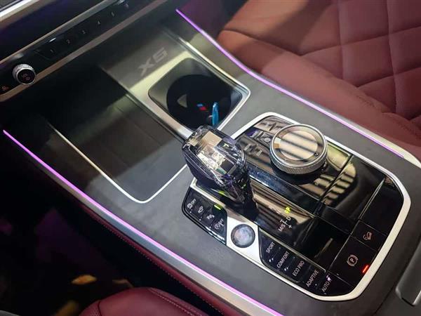 X5 2022 Ŀ xDrive 30Li M˶װ
