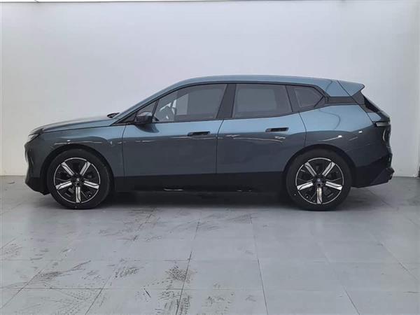 iX 2022 xDrive50