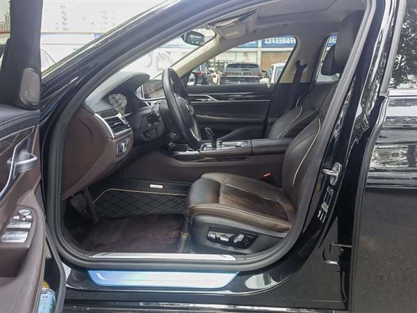 7ϵ 2021 730Li װ