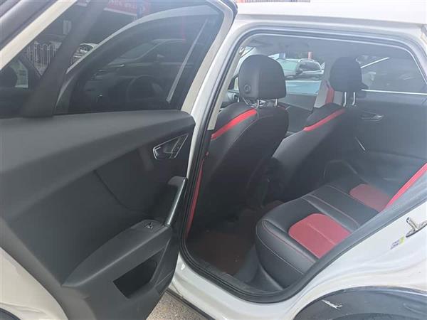 µQ2L 2021 35 TFSI ʱж